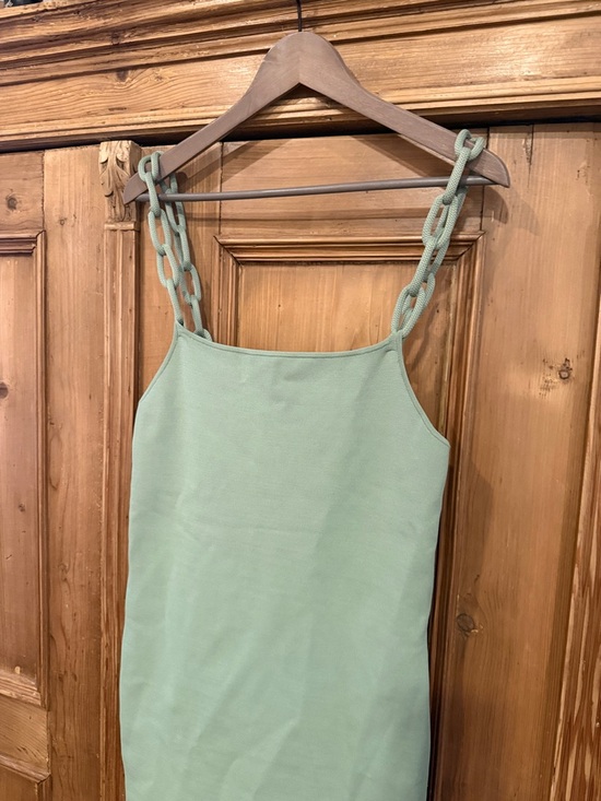 Alice + Olivia Alina Dress - Picture 3 of 8